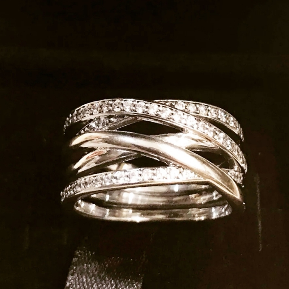 BRAND NEW Pandora ring " Sparkling published lines " size 7 - Picture 10 of 15